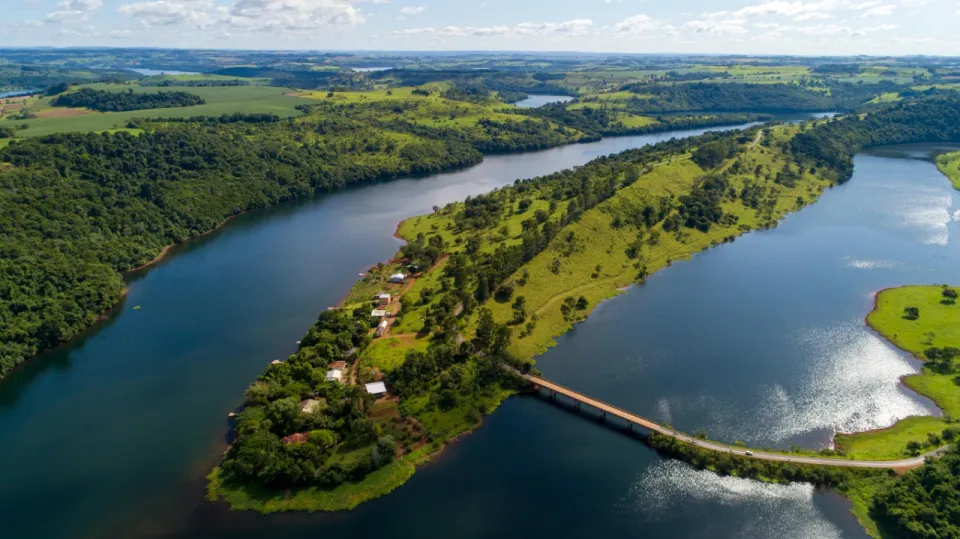 Curvas do Rio Jaracatiá