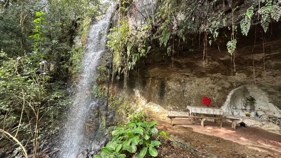 Gruta - Linha Gruta