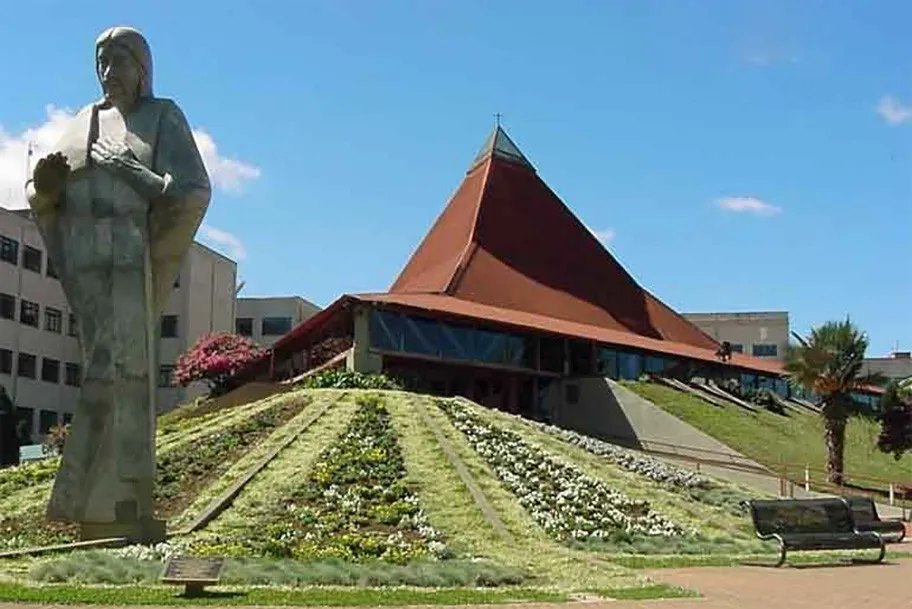 Catedral Bom Jesus da Coluna