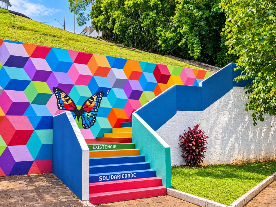 Escadaria Colorida