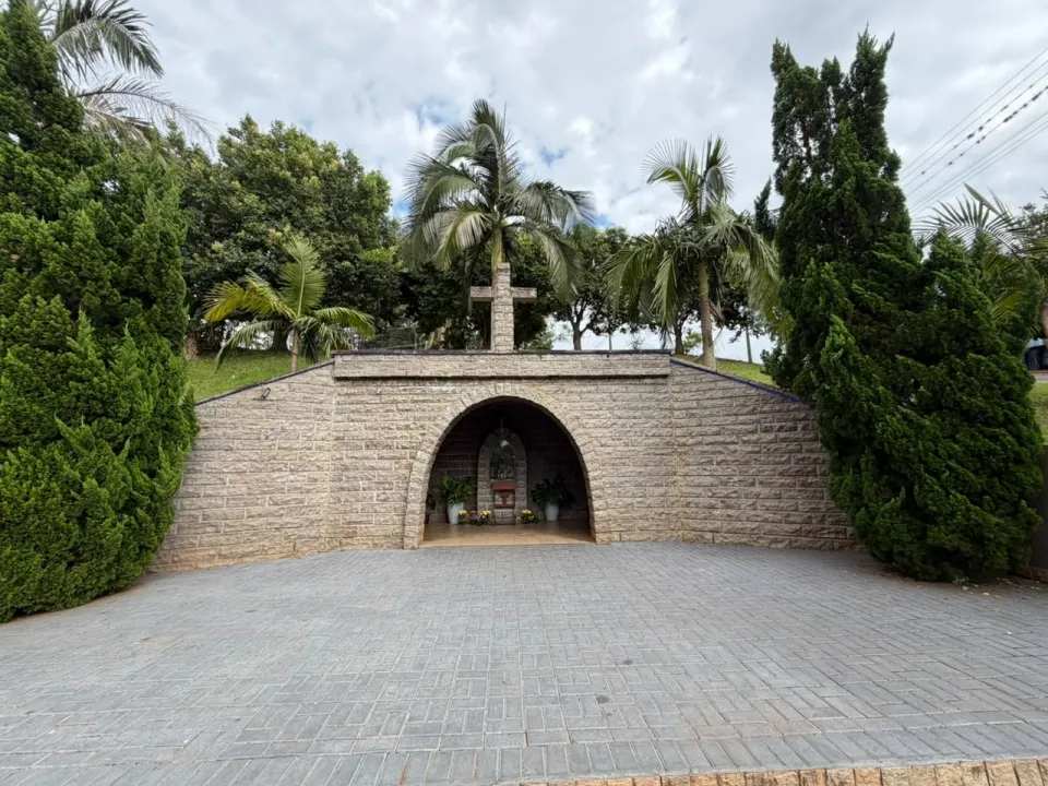 Gruta de Nossa Senhora Aparecida