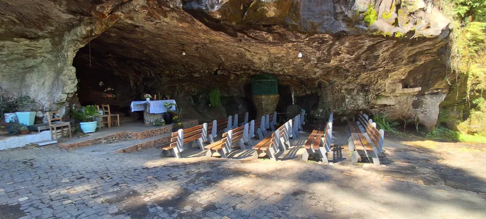 Gruta Nossa Senhora de Lourdes